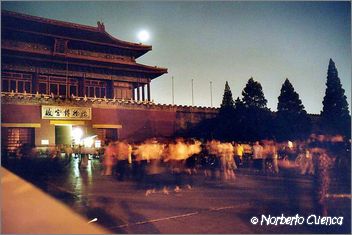 113_china2002_beijing_bailesde _salon